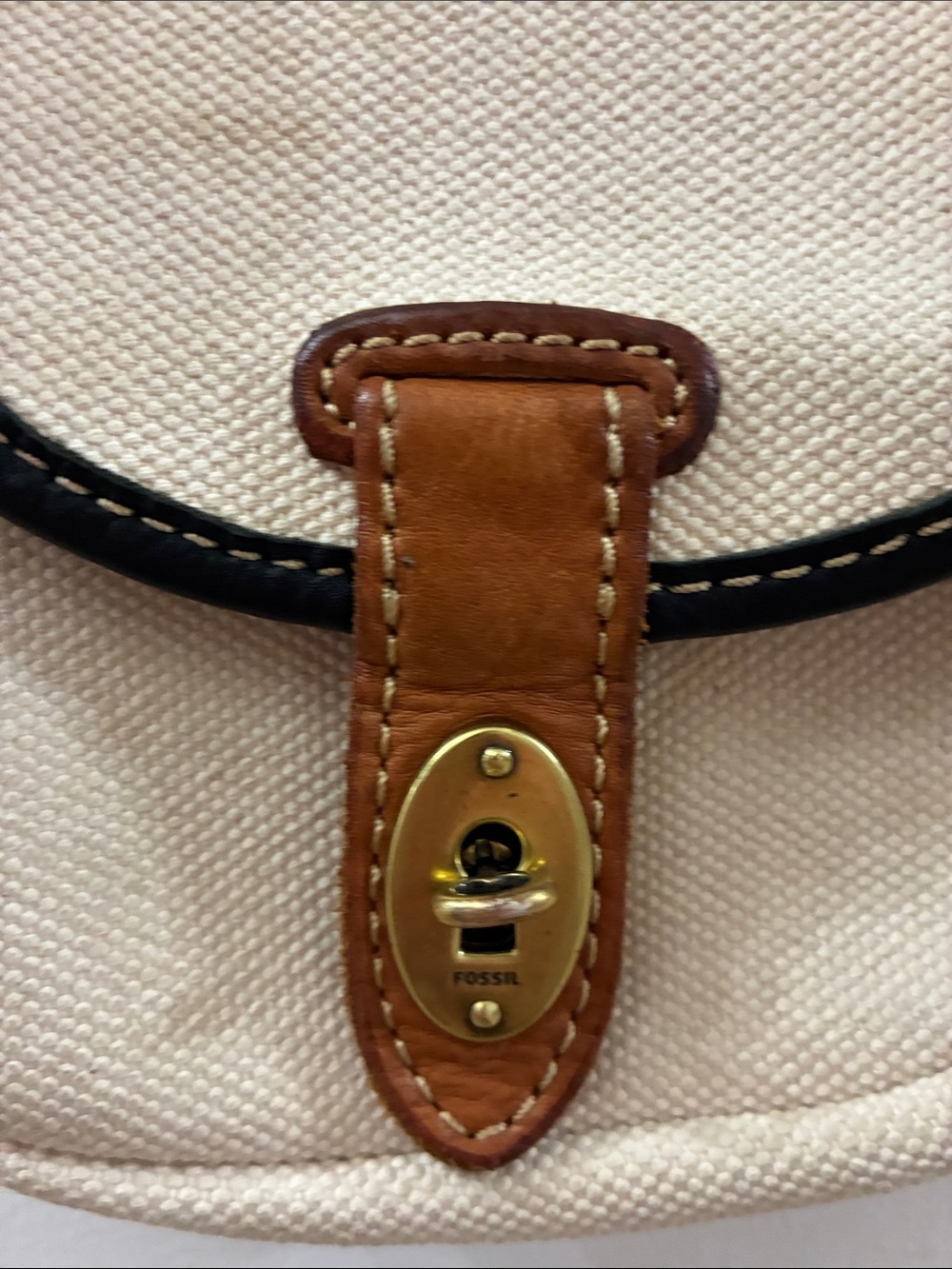 Fossil Classic Cream Crossbody Bag with Tan canvas with Leather Trim - Picture 2 of 8